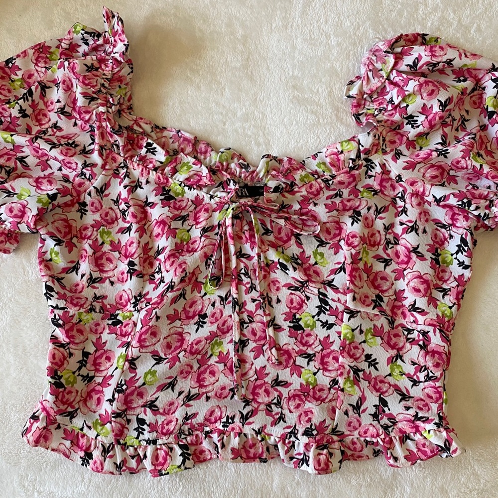 Zara gorgeous blouse brand new only ones